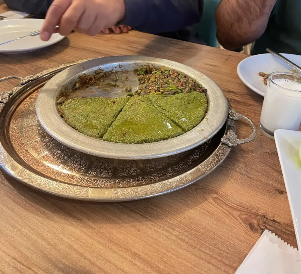 Künefezade — Tatlıcılar, Buca · fotoğraf 4