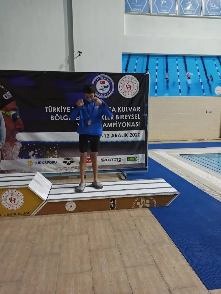 Muğla Yüzme Spor Kulübü Yüzme Havuzu — Yüzme Havuzları · fotoğraf 4