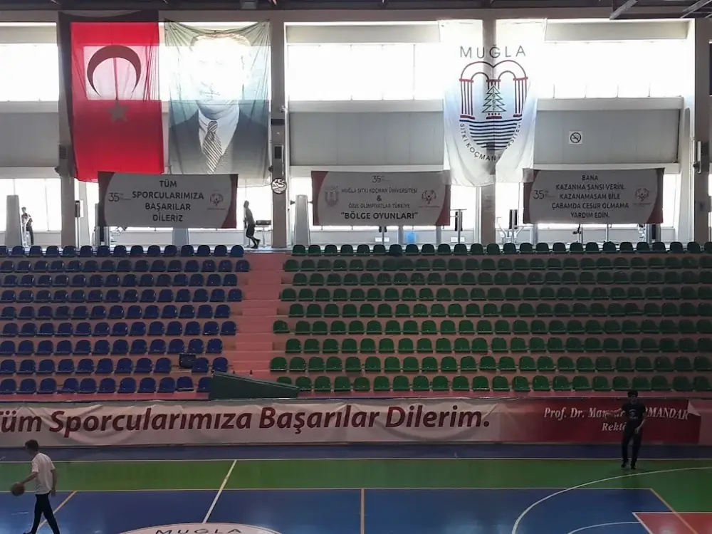 Muğla Sıtkı Koçman Üniversitesi Yüzme Havuzu — Yüzme Havuzları, Menteşe · fotoğraf 3
