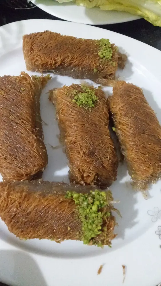 BUCA KADAYIFÇI HAKAN USTA — Tatlıcılar, Buca · fotoğraf 3
