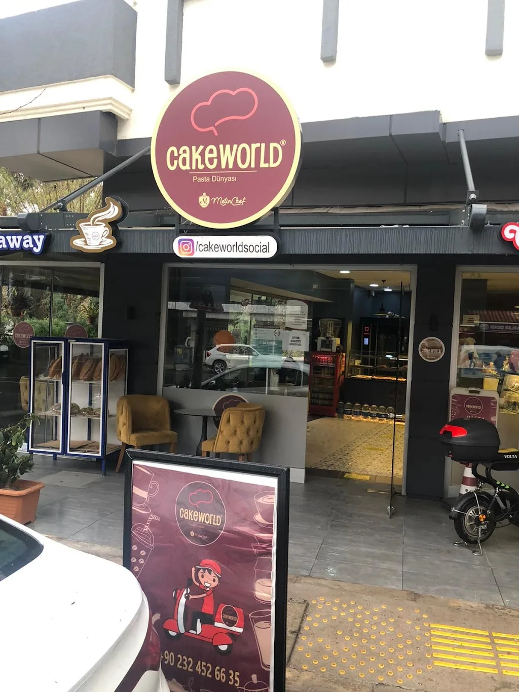 cakeworld — Tatlıcılar, Buca · fotoğraf 1