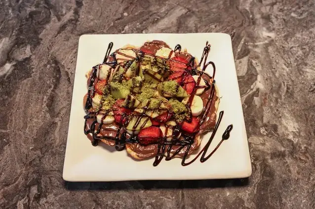 Kovan Baklava & Künefe — Tatlıcılar, Buca · fotoğraf 4