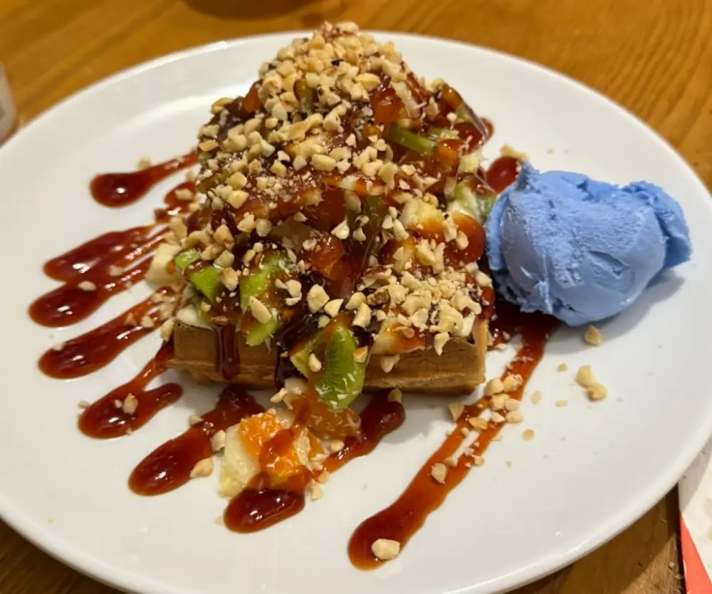 AZÇA WAFFLE — Tatlıcılar, Buca · fotoğraf 3