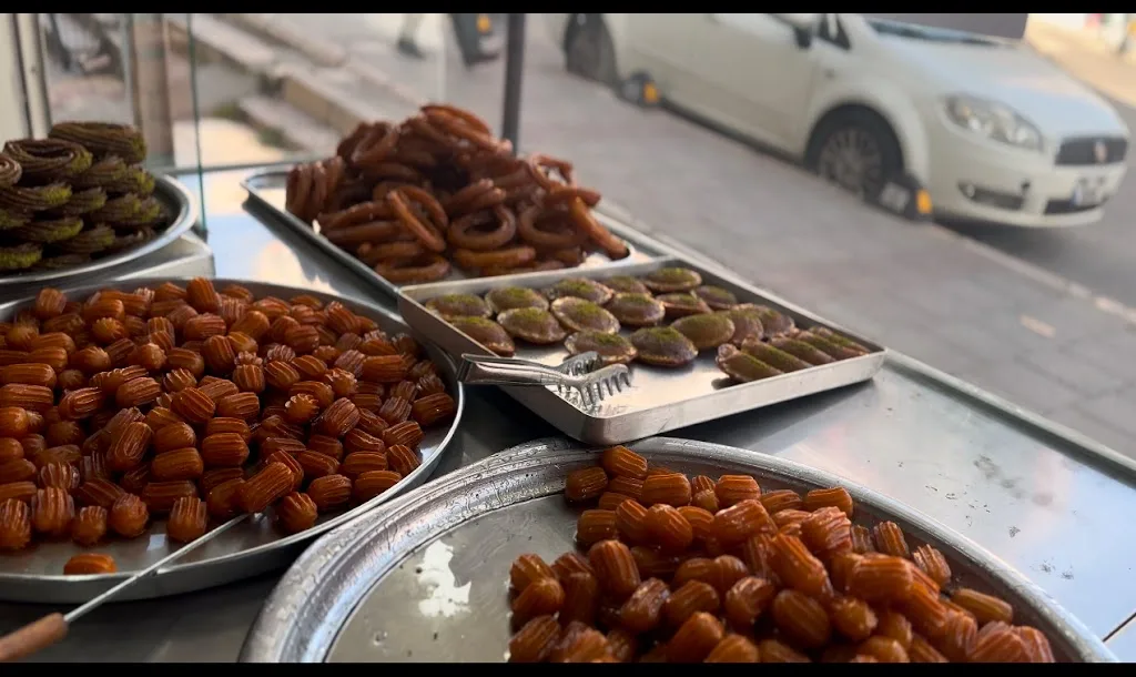 Seyitoğlu tatlıcı — Tatlıcılar, Buca · fotoğraf 1