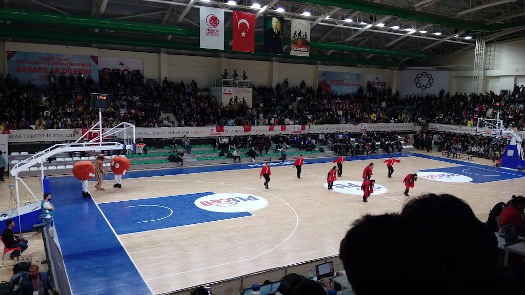 Mardin Artuklu Yarı Olimpik Yüzme Havuzu — Yüzme Havuzları · fotoğraf 1