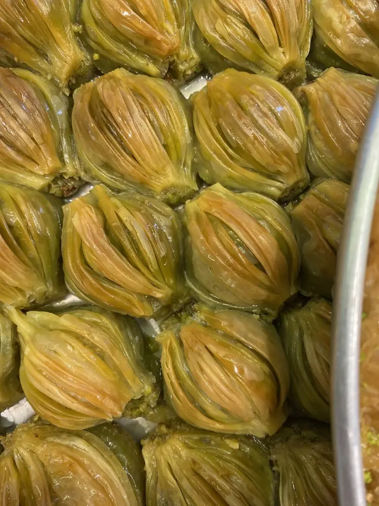 Özmenoglu Baklavaları Gürsel Mahallesi — Tatlıcılar, Kağıthane · fotoğraf 2