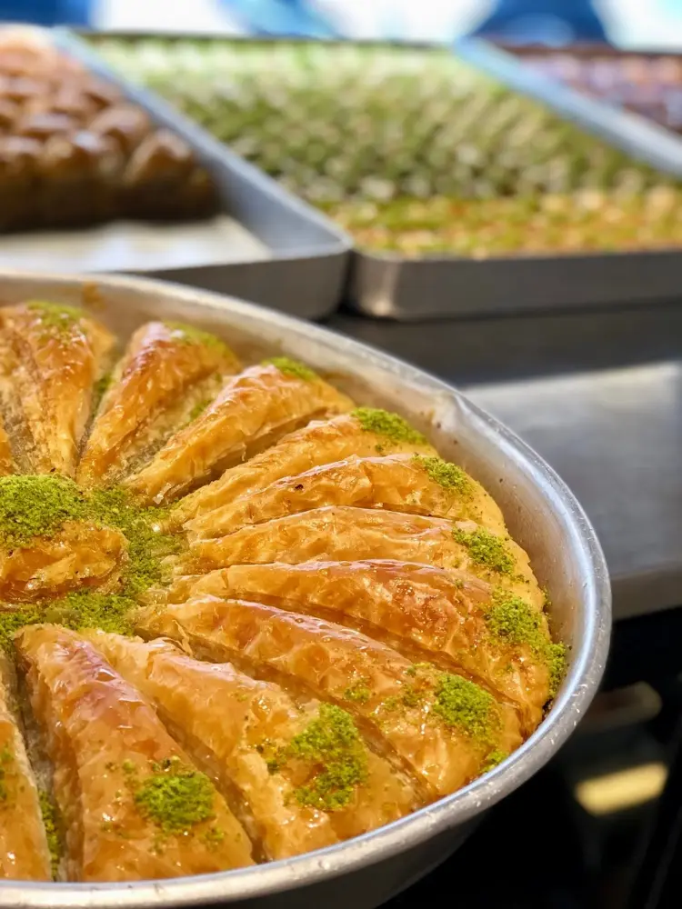 Seçkinler Pastanesi — Tatlıcılar, Kağıthane · fotoğraf 4