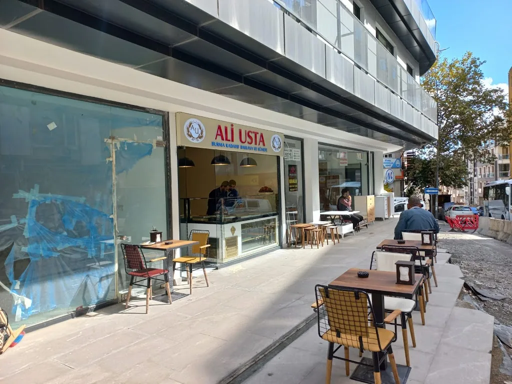 ALİ USTA BURMA KADAYIF & BAKLAVA — Tatlıcılar, Kağıthane · fotoğraf 1