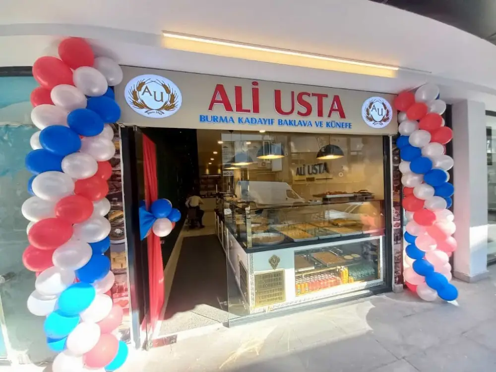 ALİ USTA BURMA KADAYIF & BAKLAVA — Tatlıcılar, Kağıthane · fotoğraf 4