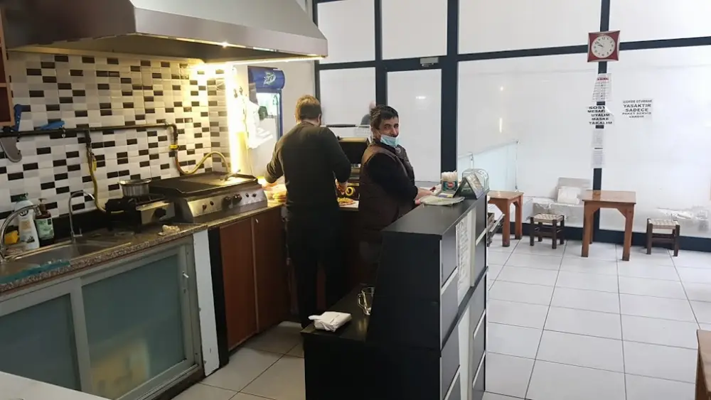 Burak Büfe — Büfeler, Kağıthane · fotoğraf 4