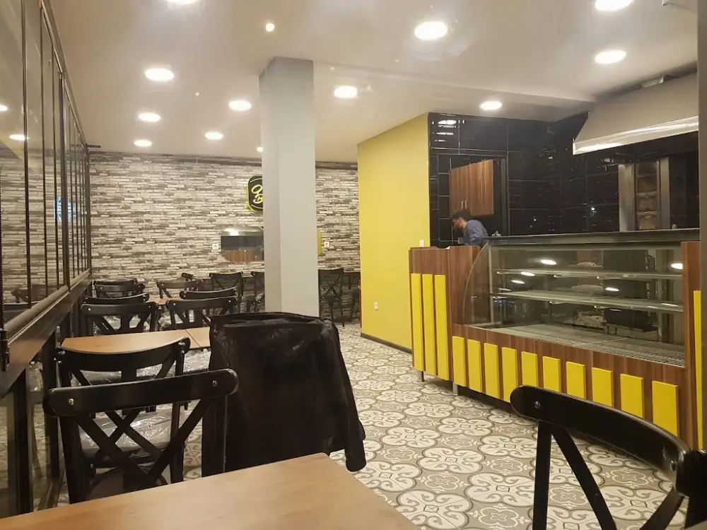 Ozan Büfe — Büfeler, Beyoğlu · fotoğraf 3