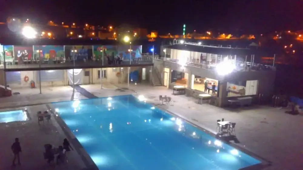Söğütlü park — Yüzme Havuzları, Midyat · fotoğraf 2