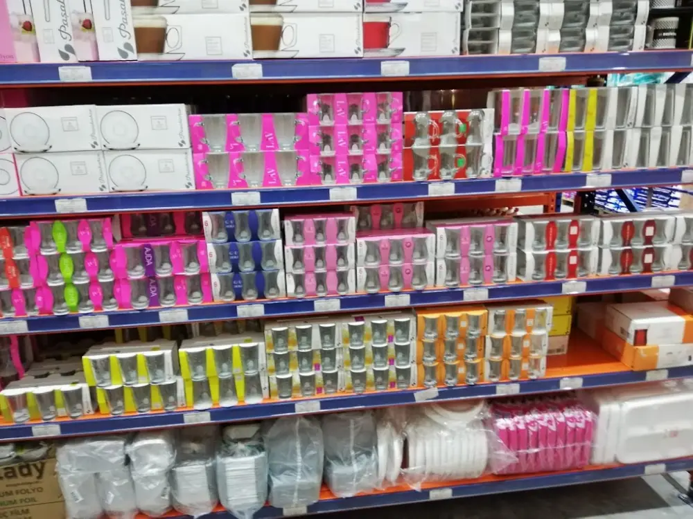 Özbereket Cash & Carry — Gıda Üreticileri, Kağıthane · fotoğraf 4