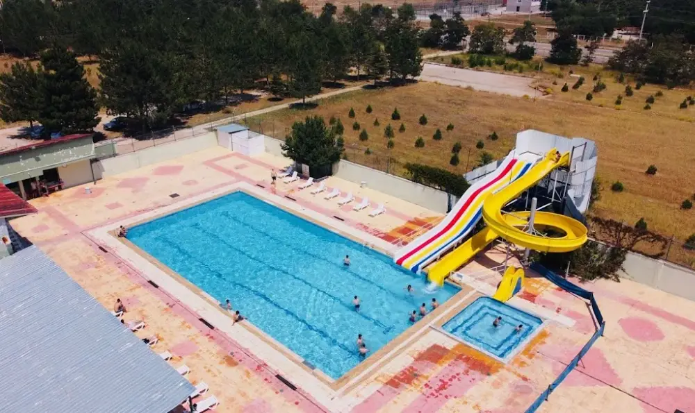 Dolunay Yüzme Havuzu Aqua park — Yüzme Havuzları, Afşin · fotoğraf 2