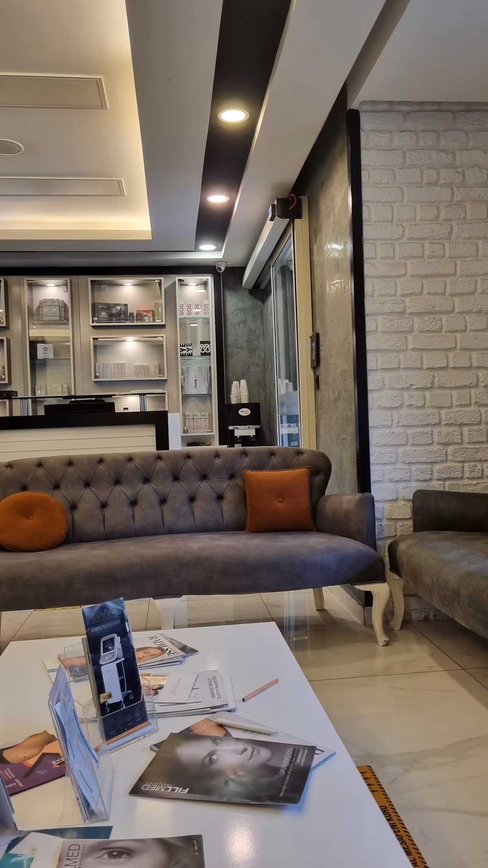Estetik Center - Estetik Plastik Cerrahi Kliniği - görsel 1