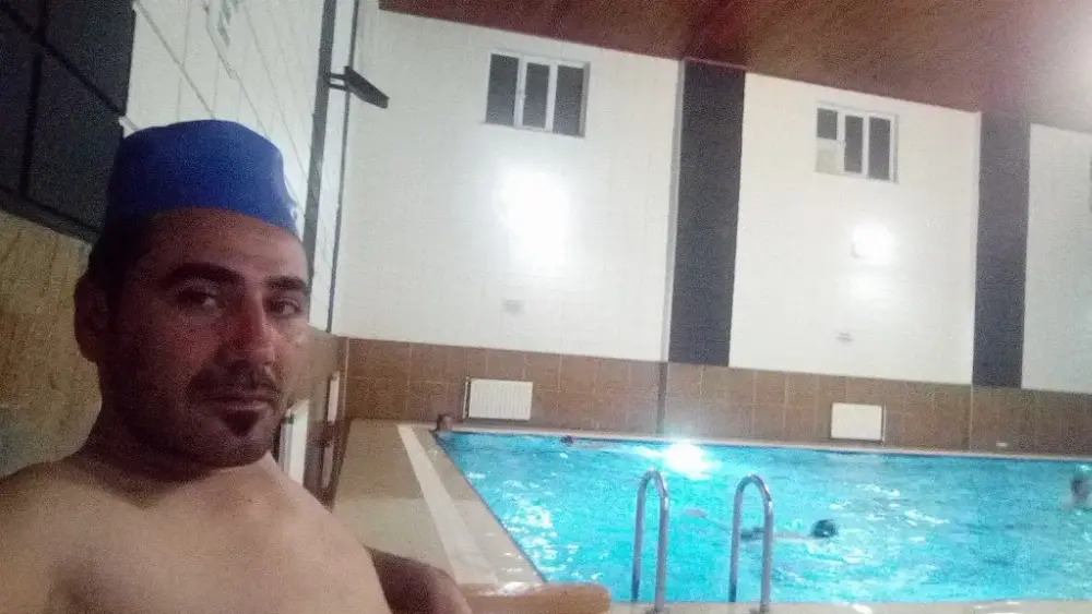 Zekeriya Köy Sitesi Kapalı Yüzme Yavuzu — Yüzme Havuzları, Onikişubat · fotoğraf 3