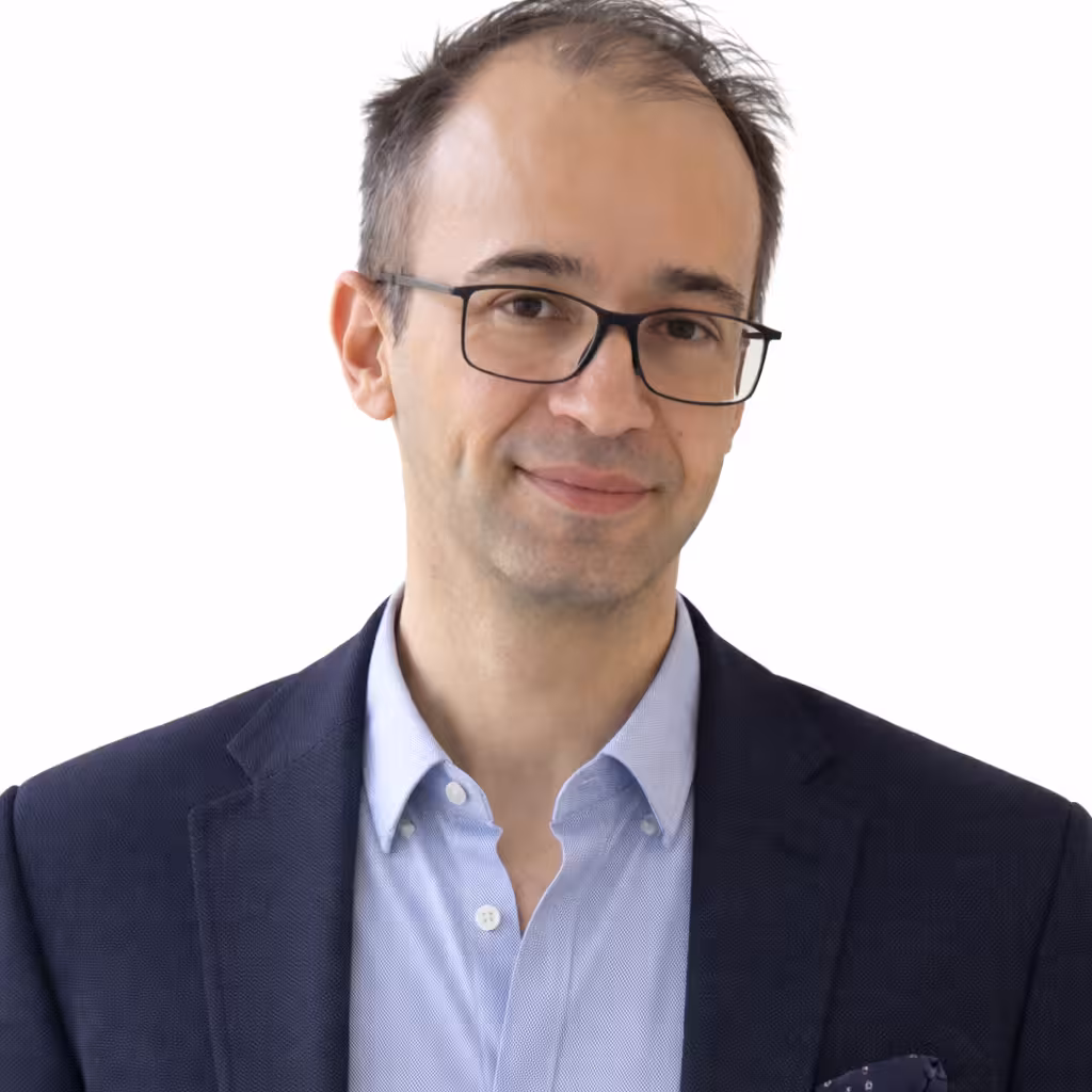 Prof. Dr. Tolga Ege, Omurga Cerrahisi - görsel 1
