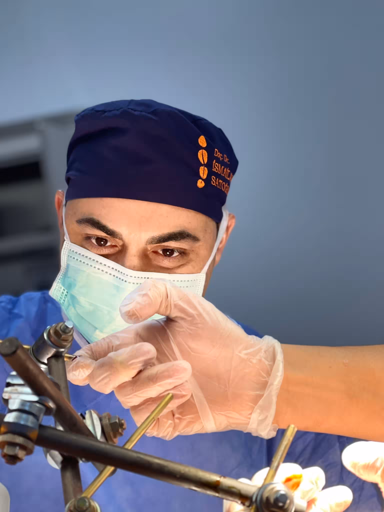 Doç. Dr. İsmail Safa Satoğlu | Ortopedi ve Travmatoloji Doktoru İzmir | Omurga Cerrahisi, Travma Cerrahisi, Çocuk Ortopedisi - görsel 5