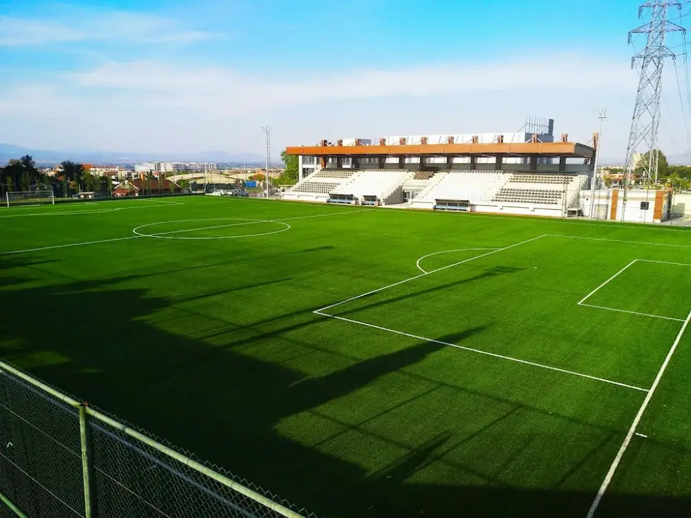 TEVFİK LAV SPOR TESİSLERİ — Yüzme Havuzları, Yunusemre · fotoğraf 3