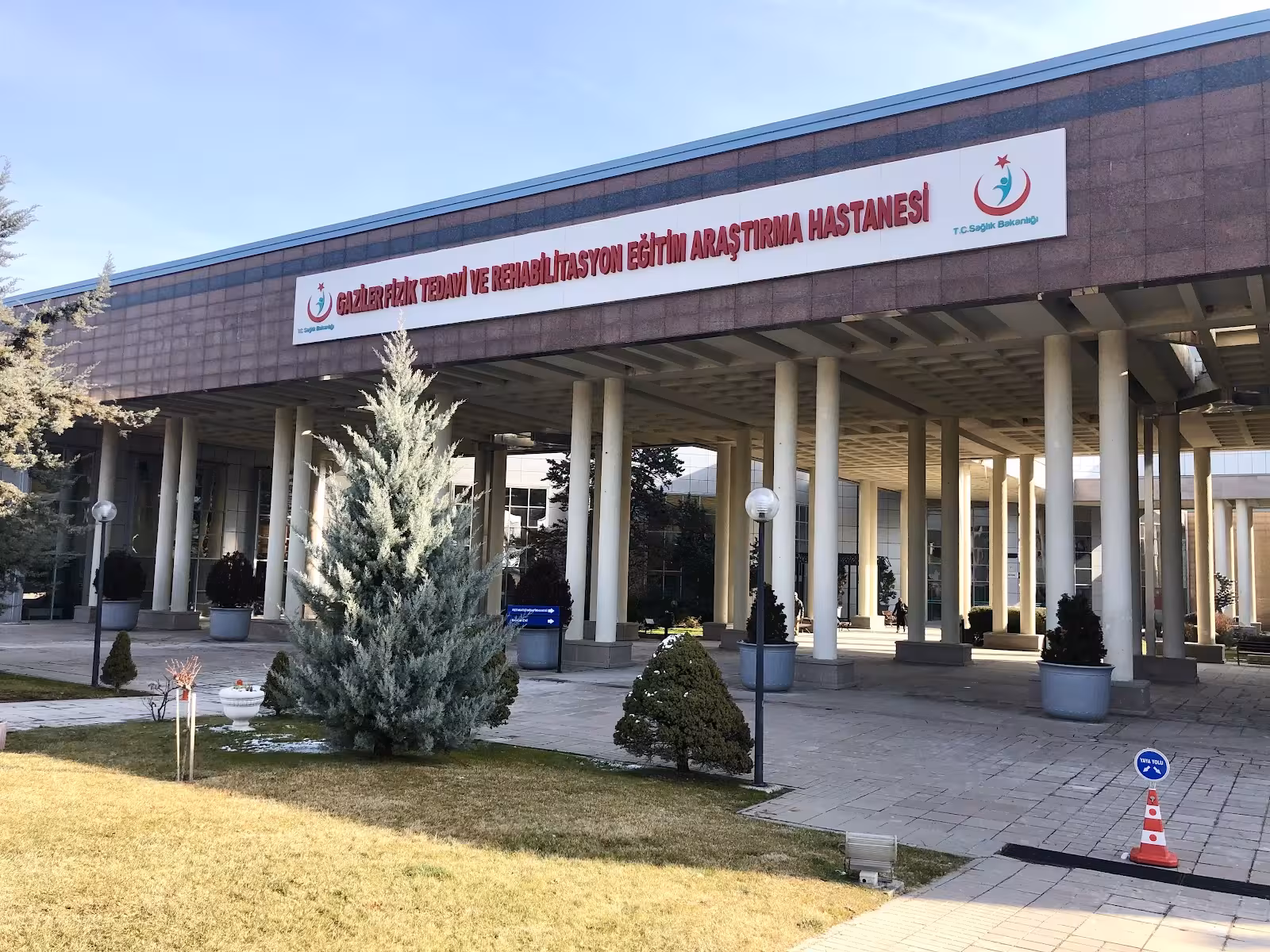 Gaziler Fizik Tedavi ve Rehabilitasyon Eğitim ve Araştırma Hastanesi - görsel 1