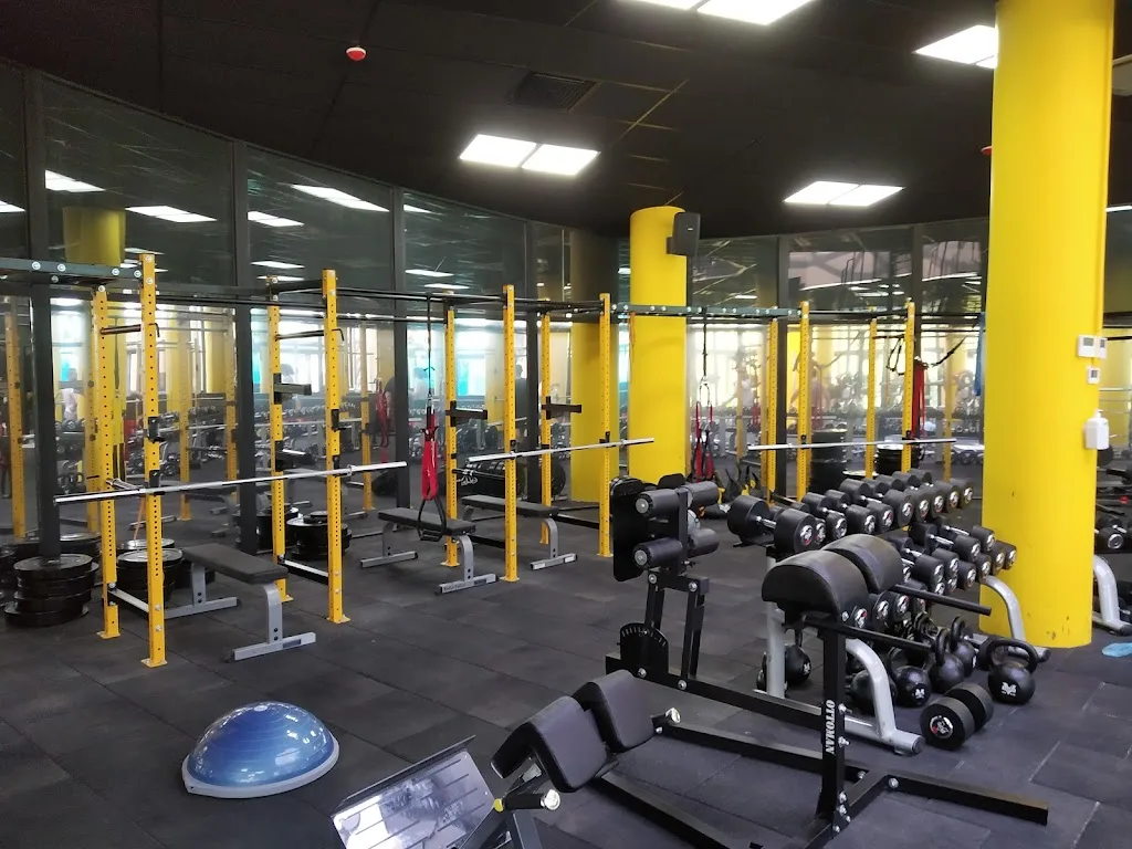 SFIT Manisa Fitness | Spa — Yüzme Havuzları, Şehzadeler · fotoğraf 1