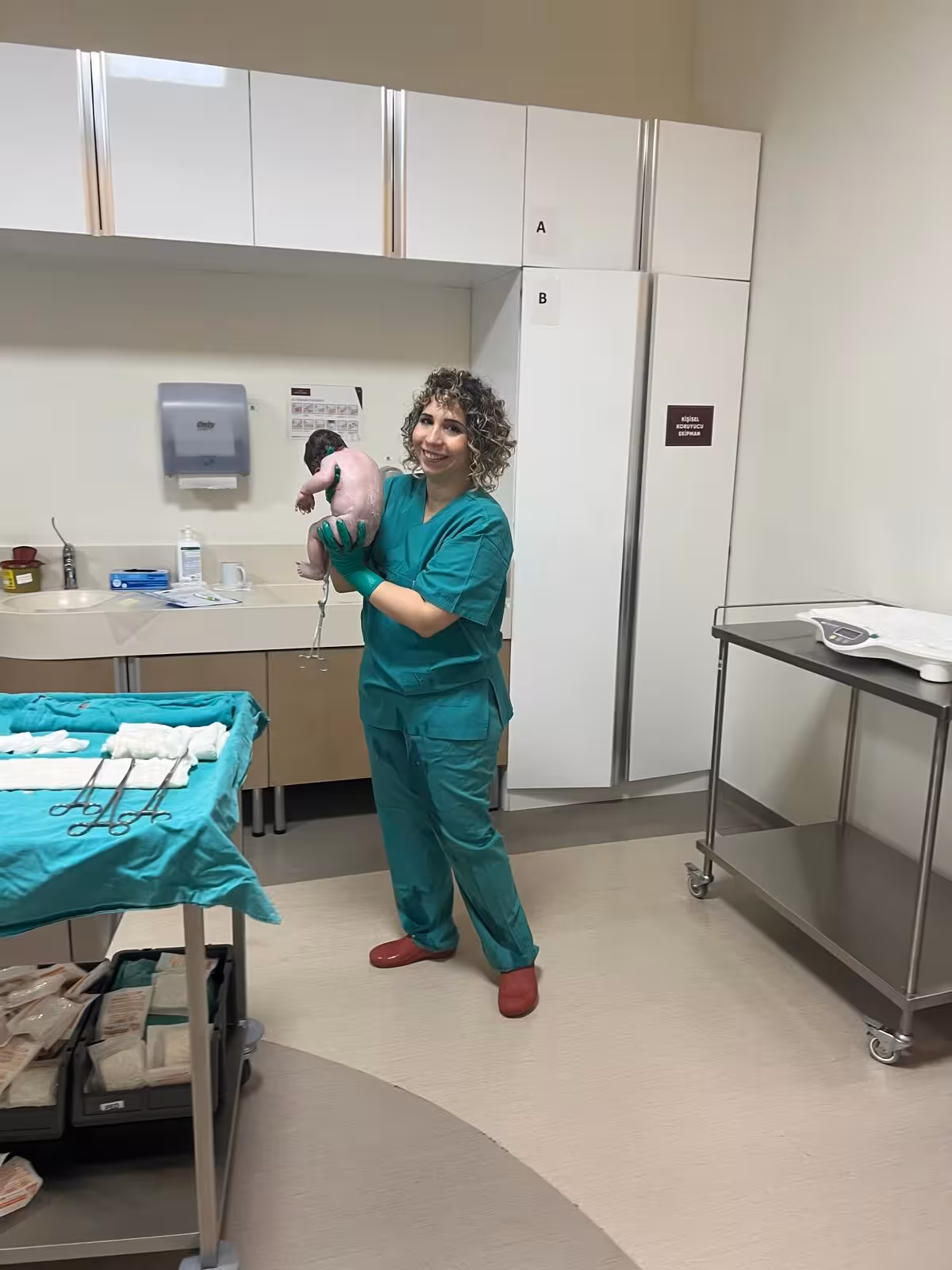Op. Dr. Mine Gültekin Çalık, Kadın Hastalıkları Ve Doğum - görsel 1