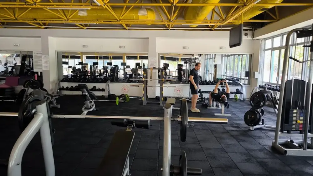 Atatürk Olimpik Fitness Salonu — Yüzme Havuzları · fotoğraf 2