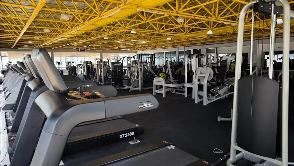 Atatürk Olimpik Fitness Salonu — Yüzme Havuzları · fotoğraf 3