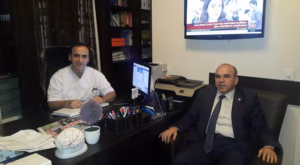 Doç. Dr. Yalçın Güzelhan Psikiyatrist - Psikoterapist - Sinirbilim Uzmanı - görsel 3