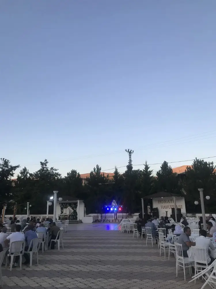 Horata Havuzbaşı Düğün Salonu — Yüzme Havuzları, Yeşilyurt · fotoğraf 3