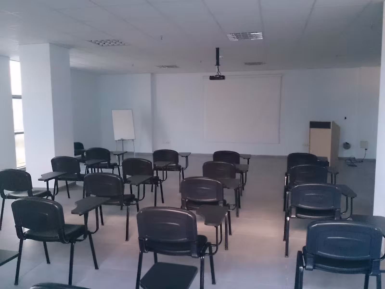 Simirna İş Güvenliği Uzmanlığı, İşyeri Hemşireliği ve İşyeri Hekimliği Eğitim Kurumu - görsel 3