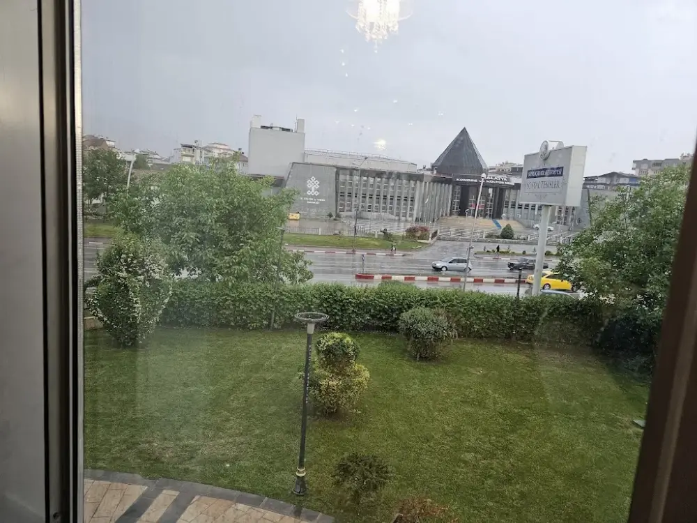 Malatya Büyükşehir Belediyesi Sosyal Tesislerii — Yüzme Havuzları, Yeşilyurt · fotoğraf 3