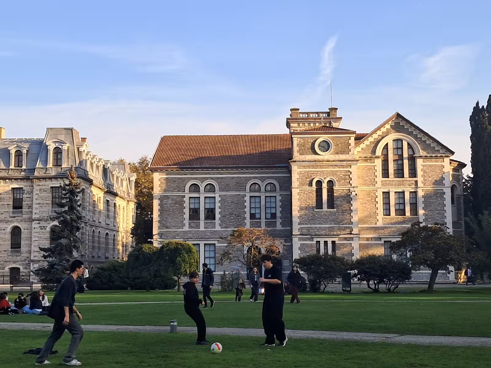 Boğaziçi Üniversitesi - görsel 2