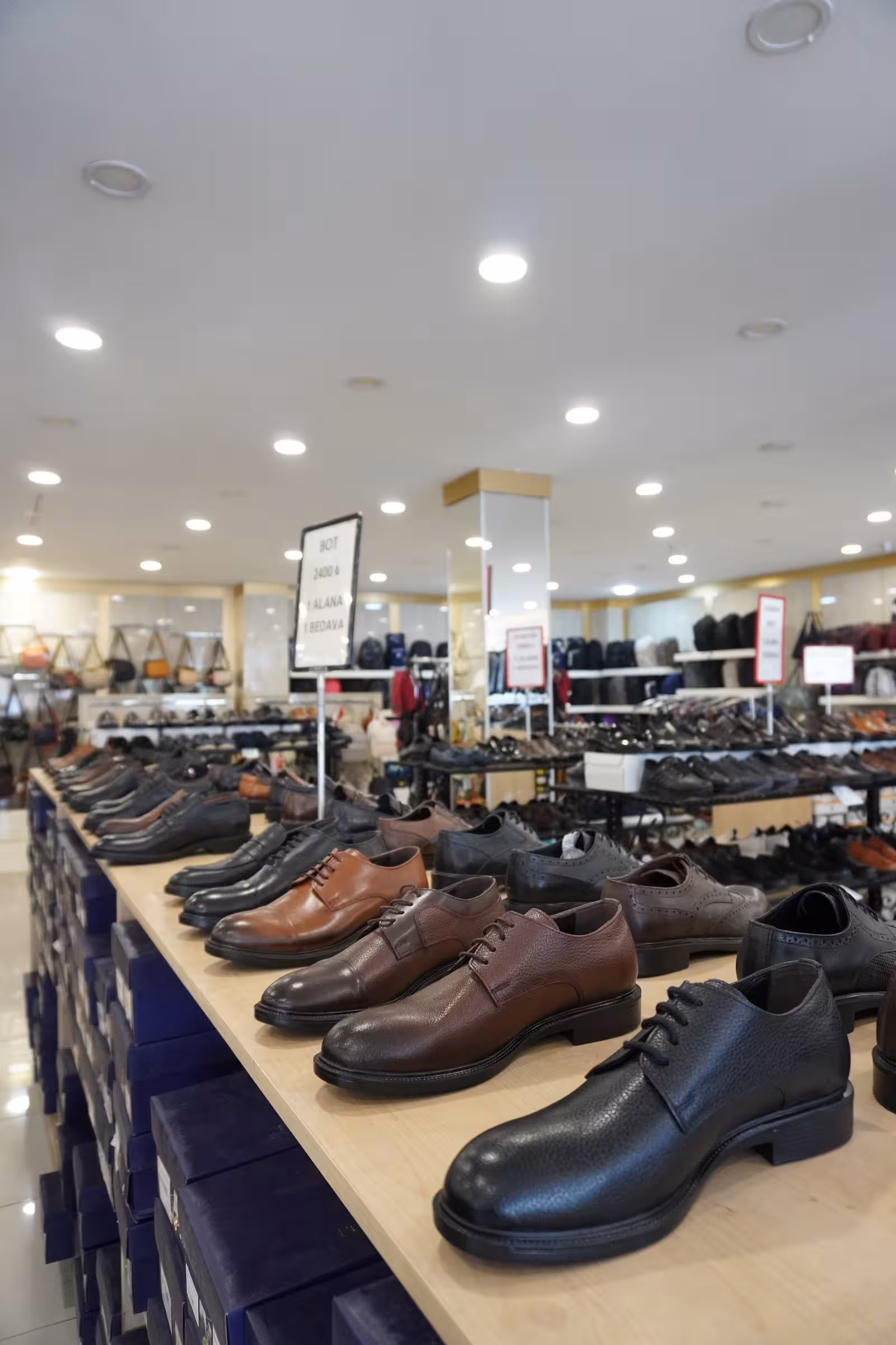 Martello Outlet - Ayakkabı Çanta Valiz Giyim - görsel 5