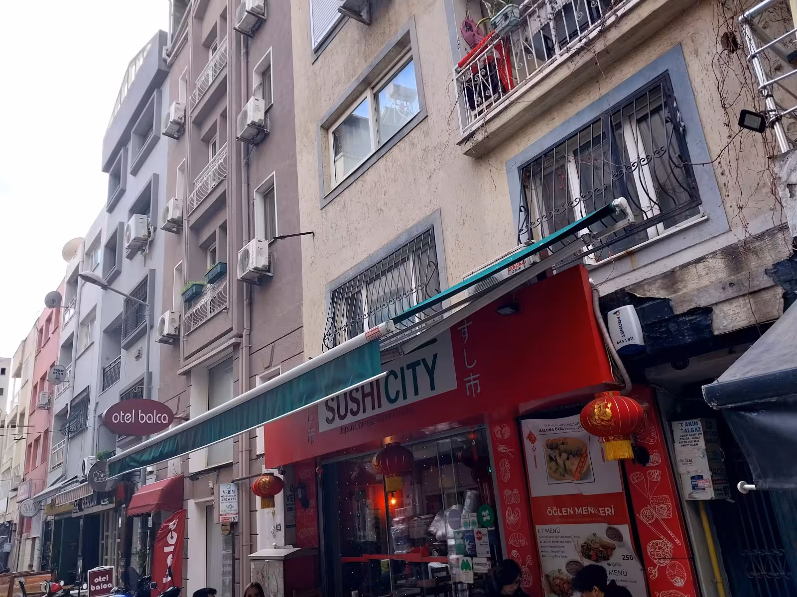SushiCity Restaurant Alsancak Japon Chinese Asian Cuisine - görsel 1