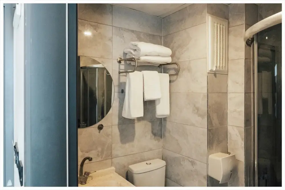 Efe Termal Otel Spa — Yüzme Havuzları, Merkez · fotoğraf 3
