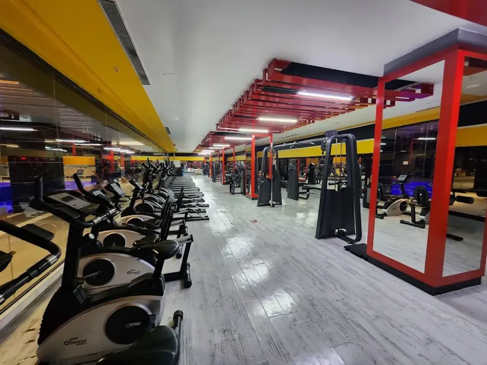 Maxtime Spor Merkezi ve Yüzme havuzu — Yüzme Havuzları, Meram · fotoğraf 3