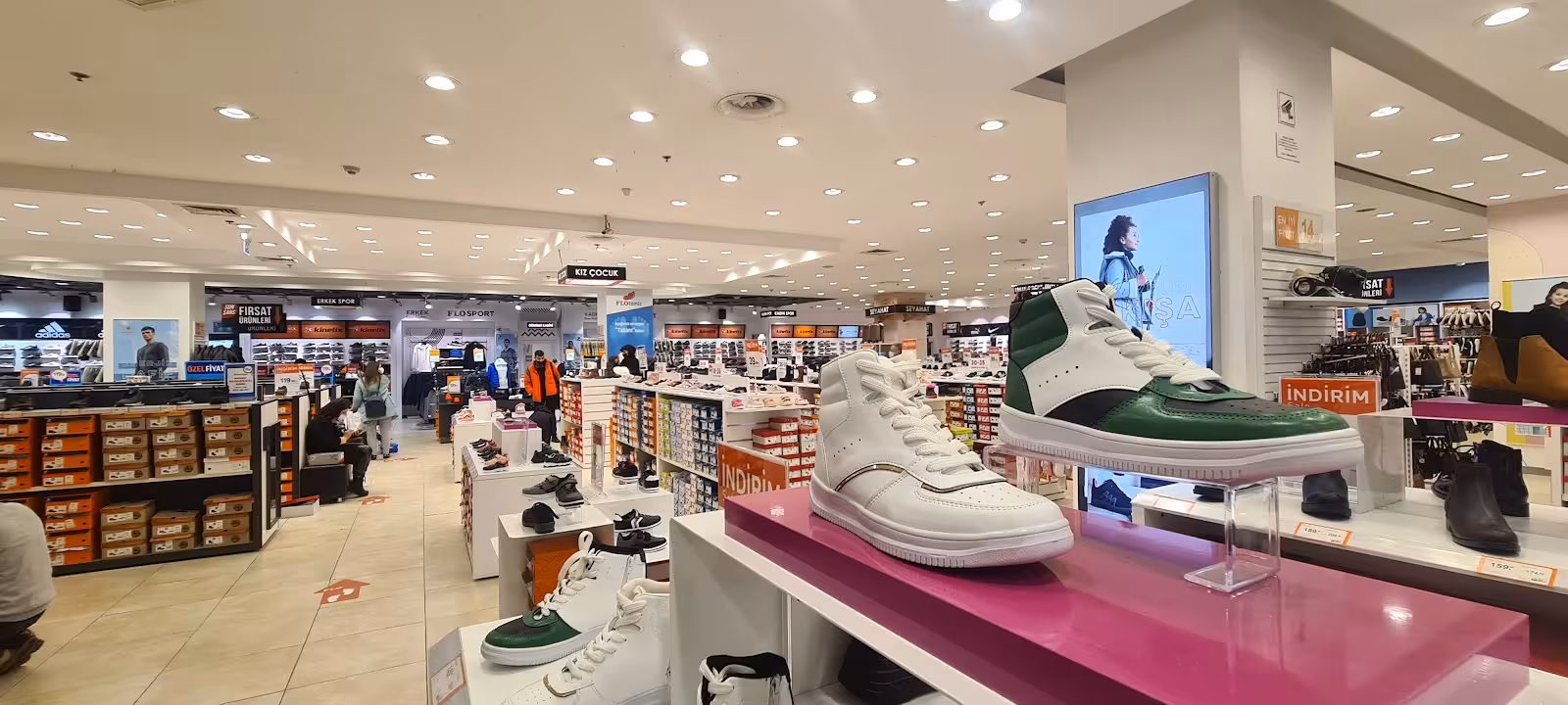 ANKAmall Alışveriş Merkezi — AVM'ler, Yenimahalle · fotoğraf 5